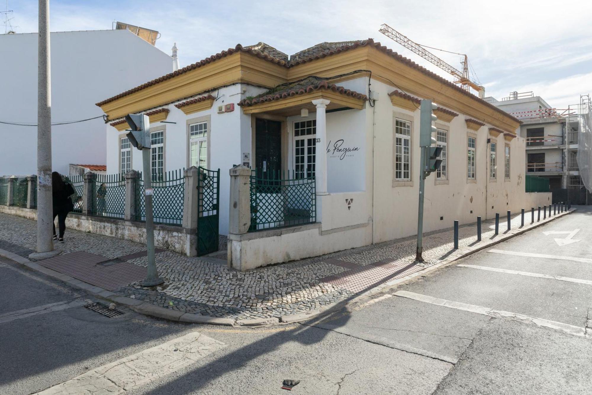Le Penguin Hostel Faro Eksteriør bilde